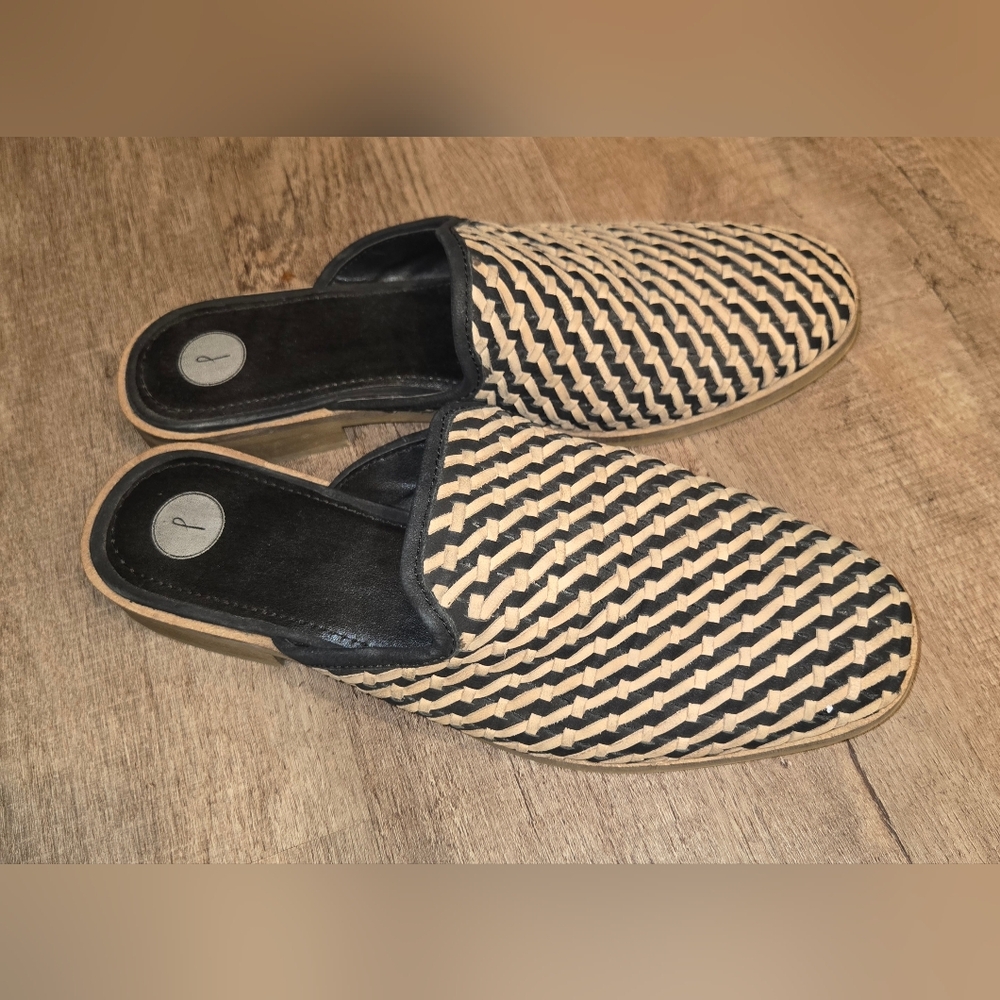 Journee Collection Perri Leather Mule Slip-On Flats In Black & Tan Size 8.5